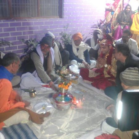 Srishti Shelter Hotel Varanasi Luaran gambar