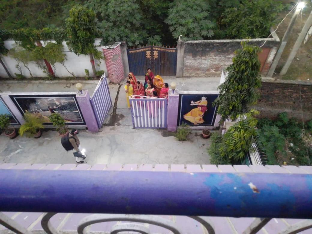 Srishti Shelter Hotel Varanasi Luaran gambar